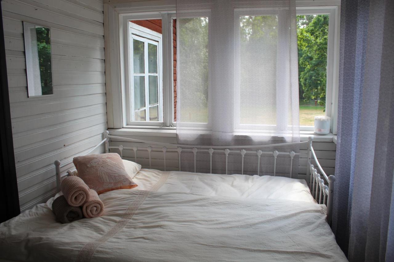 Hotel Uki Puhkekuela Pärnu Esterno foto